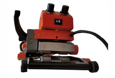 TH515钢轮型爬焊机